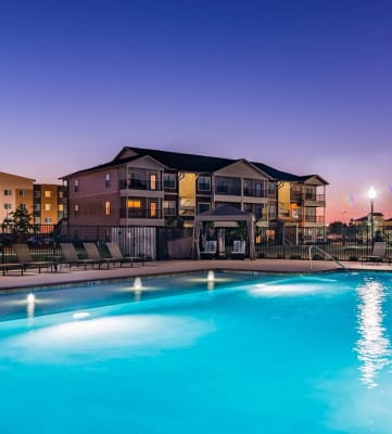 Crenshaw Grand | Apartments in Pasadena, TX